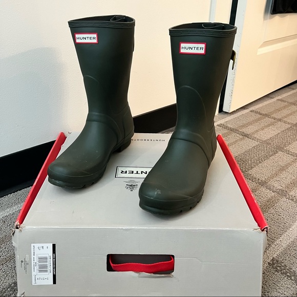 Hunter Green Rainboots Mid - Picture 2 of 5